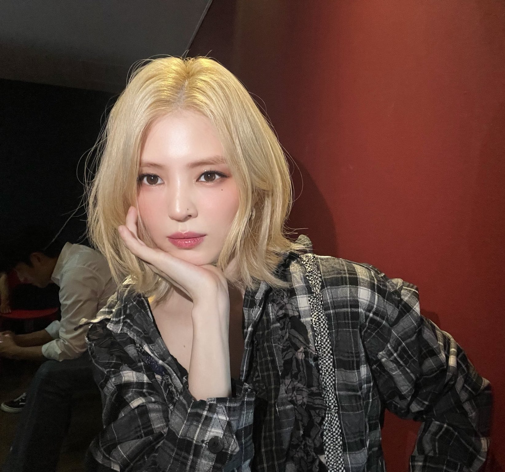 한소희 착용 룩