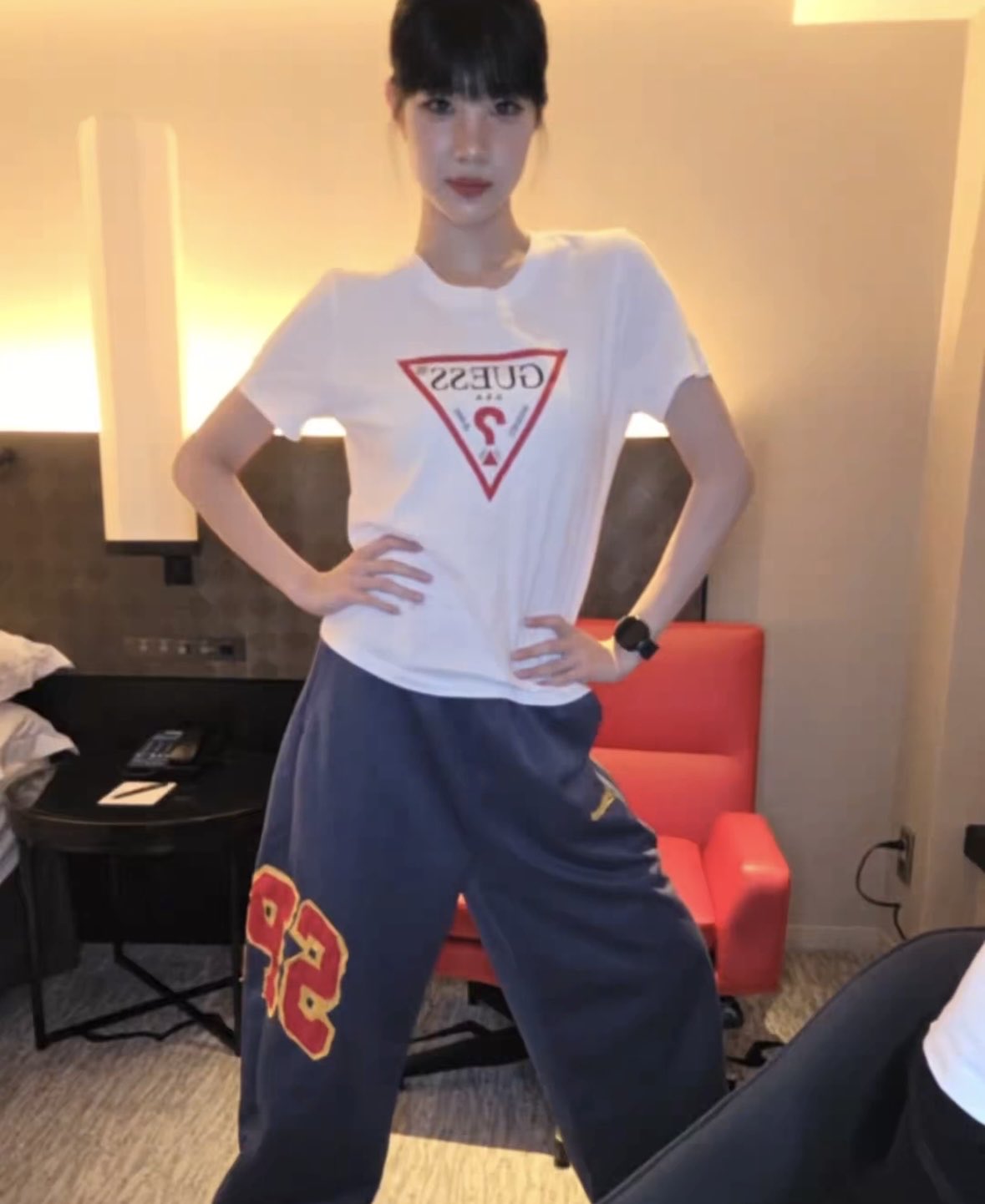 하츠투하츠 주은 착용 룩