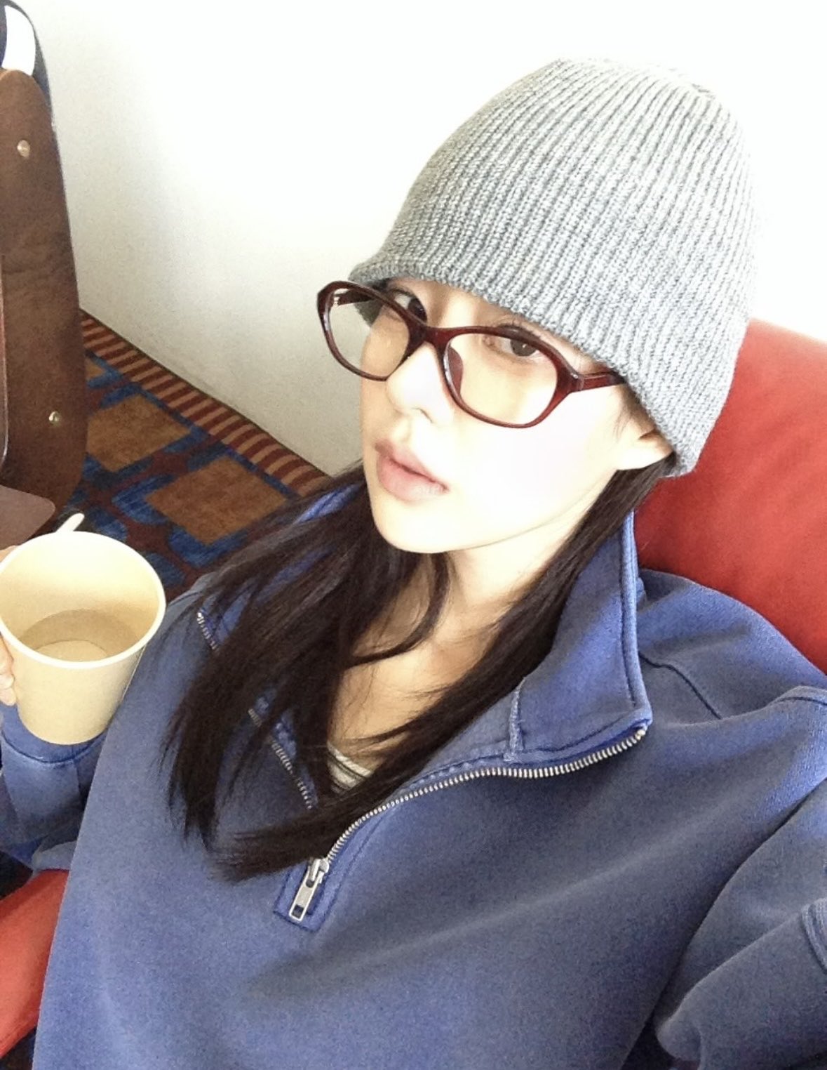 신슬기 착용 룩